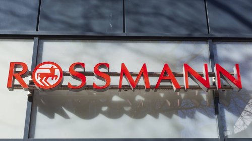 Erfrischung to go: Holt euch den handlichen Eiswürfelbehälter von Rossmann fürs nächste Picknick