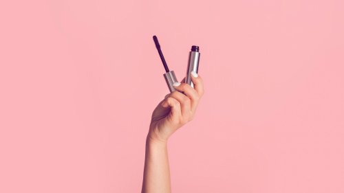 Auch dein neuer Liebling? Das ist die meistverkaufte Wimperntusche bei Amazon