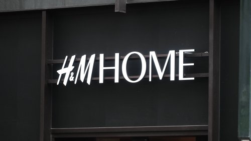 Dieses wunderschöne Geschirr von H&M Home könnte auch vom Designer sein