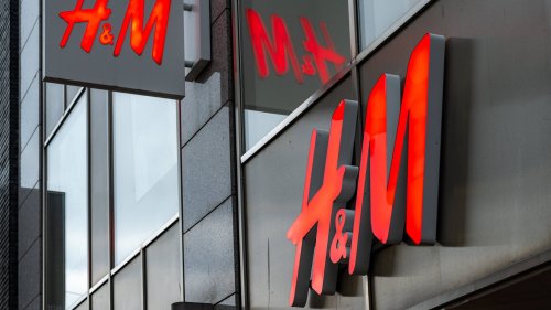 Dieser Kissenbezug von H&M für den Balkon ist jetzt voll im Trend