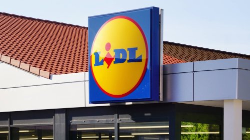 Simpel und dennoch ein Hingucker: Der beliebte Gartentisch von Lidl begeistert alle