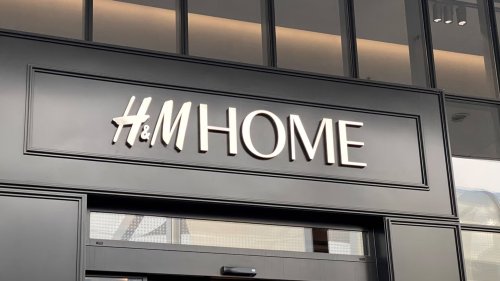 Dieses Balkon-Pflanzenregal aus Metall von H&M Home holen sich alle