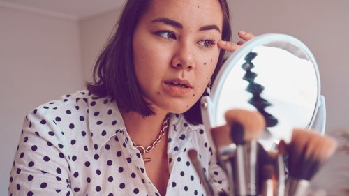 Die überraschende Kajal-Farbe: Auf diese solltest du setzen, wenn du deine Schlupflider schminkst