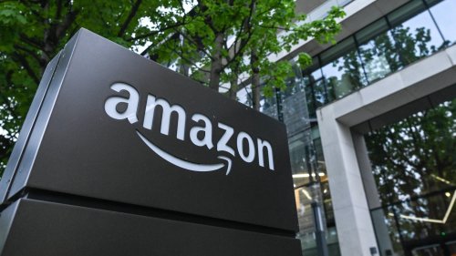 Perfekt fürs Picknick: Diese Amazon-Decke ist ein echter Liebling