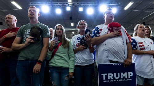 Iowa Poll: Nearly half of likely GOP caucusgoers consider themselves 'MAGA Republicans'