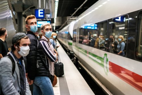 Zurück zum Thema | Deutsche Bahn – Wie wird die Bahn pünktlicher? | detektor.fm – Das Podcast-Radio