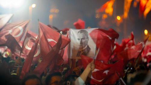 Gericht ordnet Untersuchungshaft für Imamoglu an - erneut landesweite Proteste