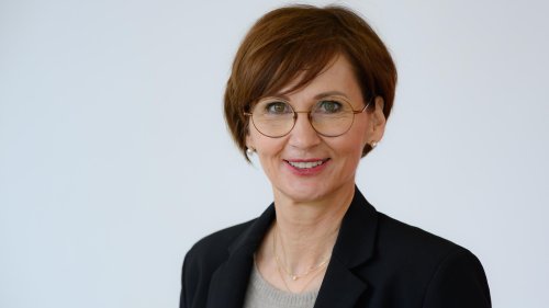 #IchBinHanna - Bundesbildungsministerin Stark-Watzinger im DLF: "WissZeitVG kann nicht alles regeln"