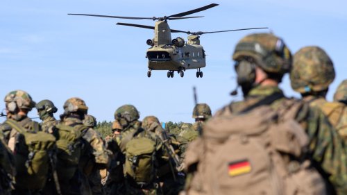 Ausstattung bei der Bundeswehr - Bundeswehrverband fordert Tempo statt Perfektion