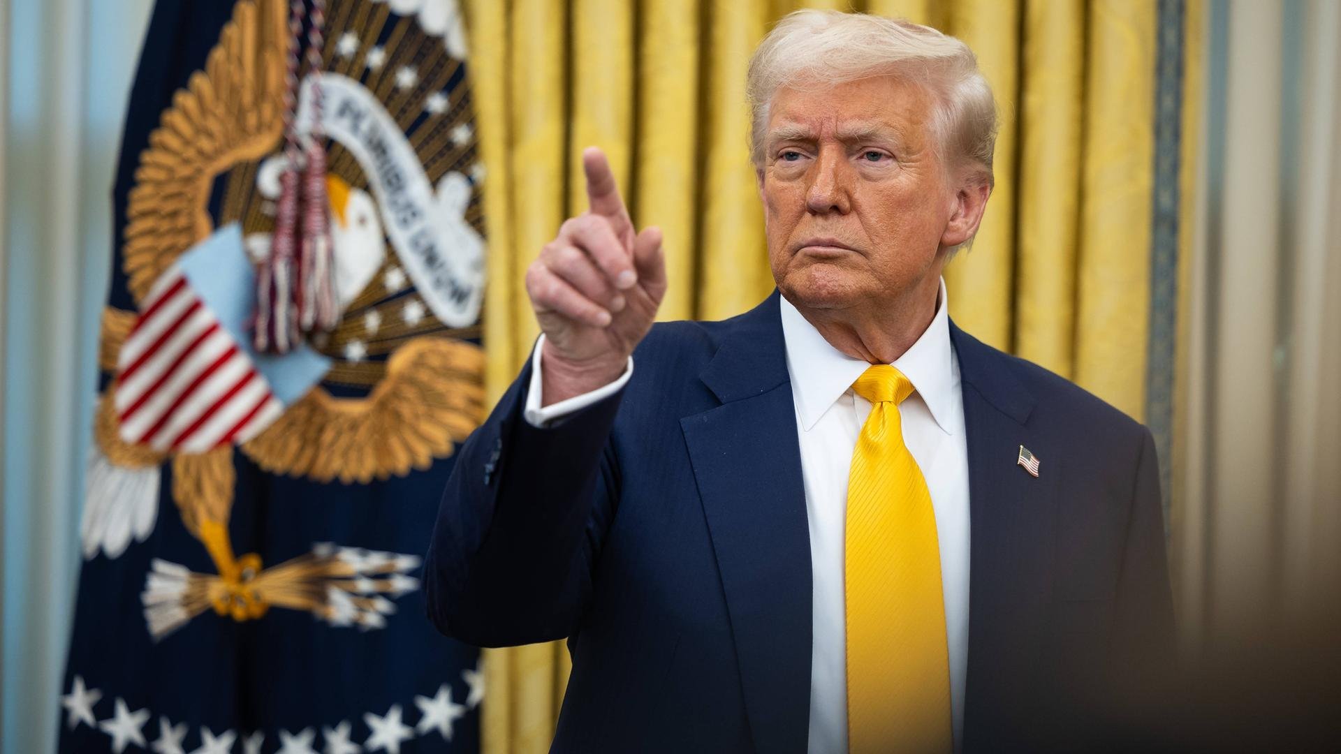 Politikwissenschaftler: Trump führt USA in die Autokratie