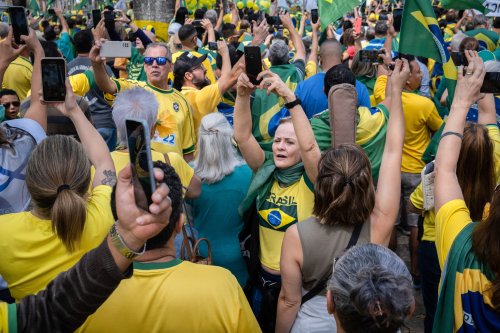 Brasilien: Bolsonaro nutzt Desinformation als Wahlstrategie