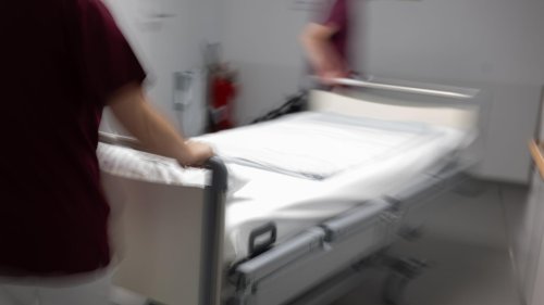 Mangelnde Deutschkenntnisse unter Pflegekräften lösen Unmut aus