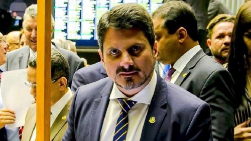 Redes sociais de Marcos do Val saem do ar - Diário do Poder