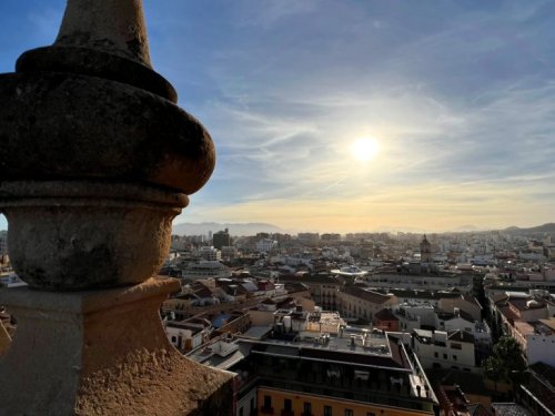Malaga Städtereise: 12 Highlights, Tagesausflüge und Restauranttipps · Die Gradwanderung