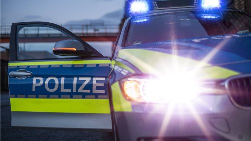 Unfall in Erichshagen-Wölpe: Gegen geparkten Wagen gefahren