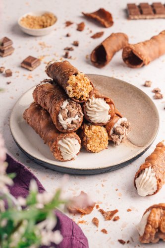 Original italienische Cannoli mit Ricotta-Amicelli-Füllung – knusprig, cremig & einfach selbst gemacht