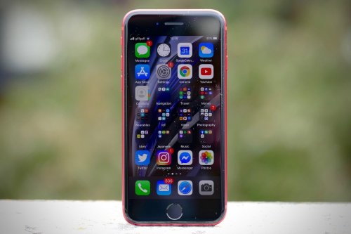 Hurry — this $99 iPhone SE Black Friday deal is flying off the shelves