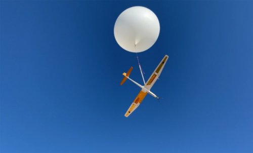 Motorless sailplane for exploring Mars soars like an albatross
