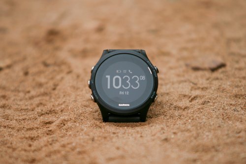 How to change time on a Garmin watch