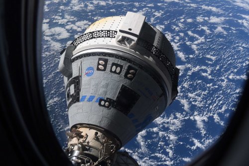 NASA astronaut offers glimpse inside new Starliner capsule