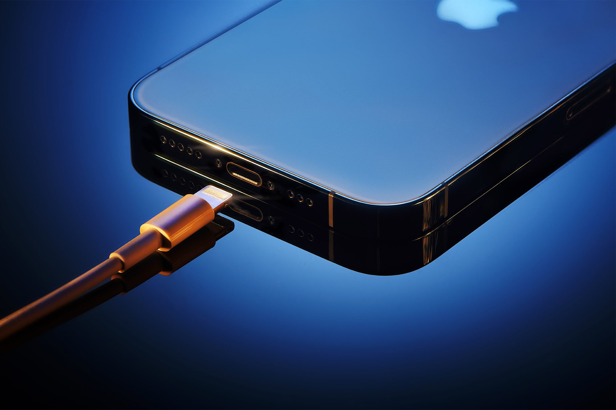 Apple is probably killing the Lightning port everywhere
