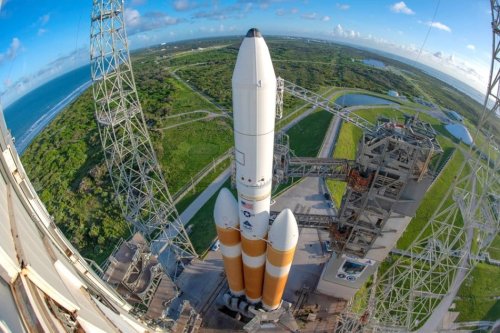 ULA scrubs launch of mighty Delta IV Heavy rocket with seconds to go