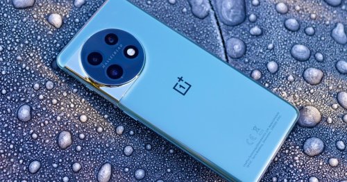 Is the OnePlus 11 waterproof, and does it have an IP rating?