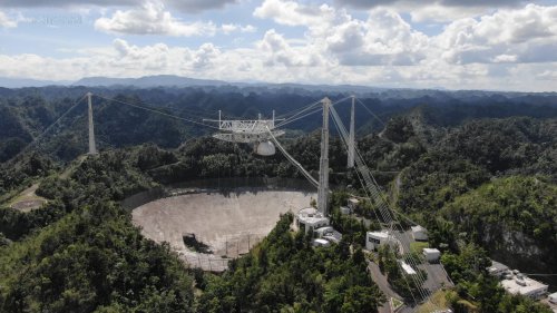 Video shows dramatic collapse of iconic Arecibo Observatory telescope