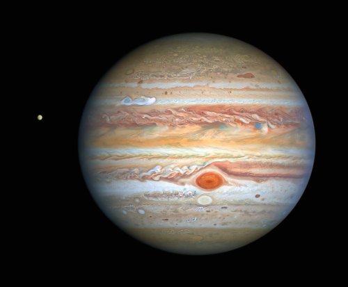 Crispy image of Jupiter shows its epic storms and icy moon Europa