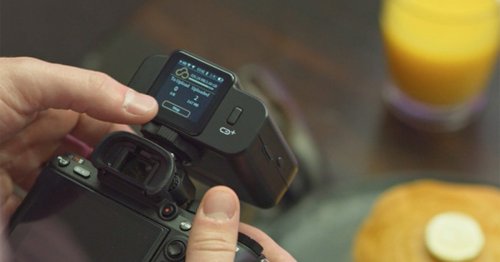 This device backs up DSLR photos using 4G and works as a wireless tether
