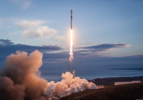 SpaceX makes its 100th successful launch with a Starlink mission