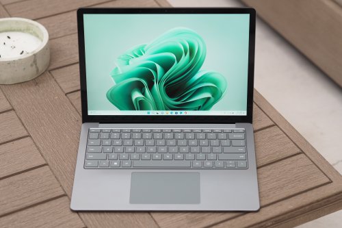 Best Buy is having a 1-day sale on the Microsoft Surface Laptop 5