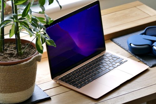 Here’s why people are saying to buy the M1 MacBook Air instead of the M2