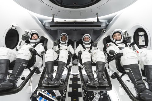 NASA and SpaceX set new launch date for first operational Crew Dragon flight