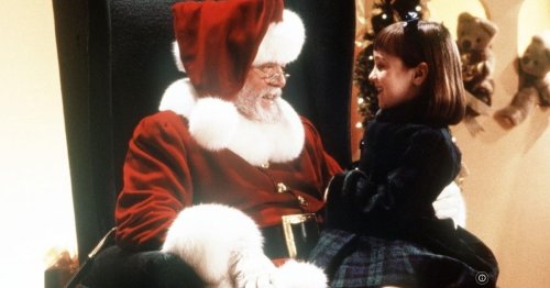 Where to watch A Miracle on 34th Street (both versions)