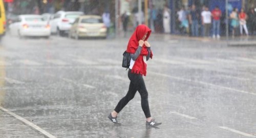 Samsun’da şiddetli yağış nedeniyle eğitime bir gün ara - Diken
