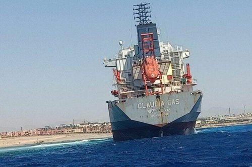 Gas tanker runs aground in Sharm El Sheikh
