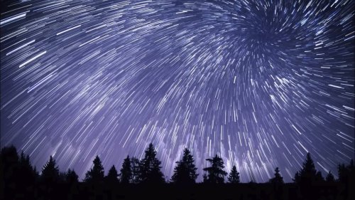 How to create Photoshop Actions to make star trails from a single photo