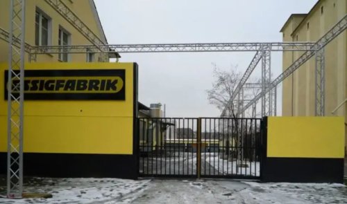 Köln: Einbrecher:innen stehlen PA im Wert von 100.000 Euro aus der Essigfabrik