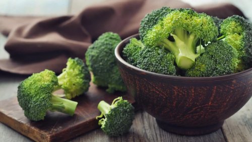 Broccoli Vs Meat: Health Writer Sets The Protein Record Straight