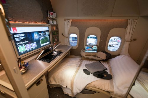 'CEO Of First Class Plane Seats' Leaves Travellers With Painful Dilemma