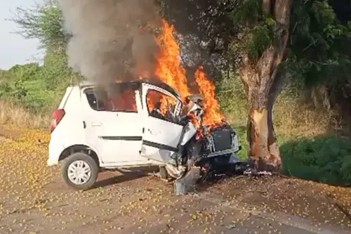 Tragic Car Crash in Madhya Pradesh’s Harda, Newly Weds Burnt Alive Along with 2 Family Members in Fiery Accident