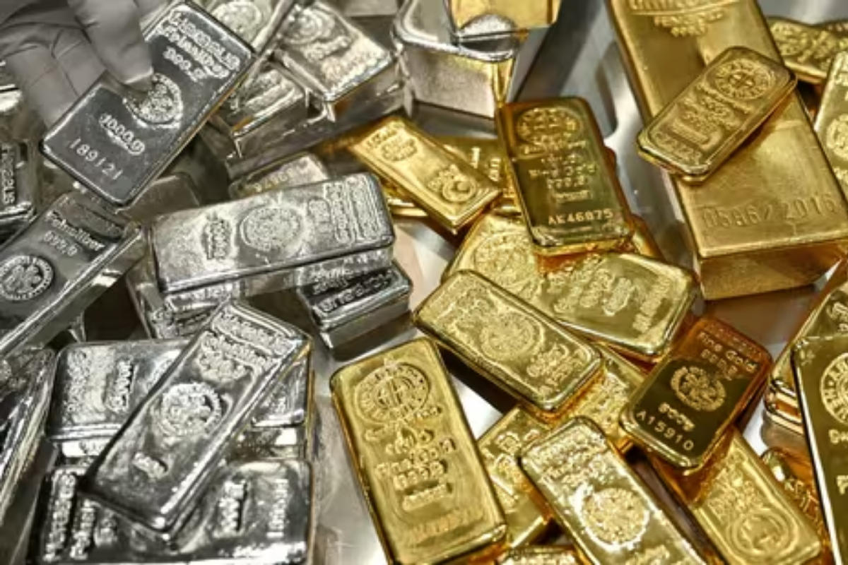 Gold and Silver Prices: Freefall Continues, Sahi Time to Buy ? Check Expert Opinion