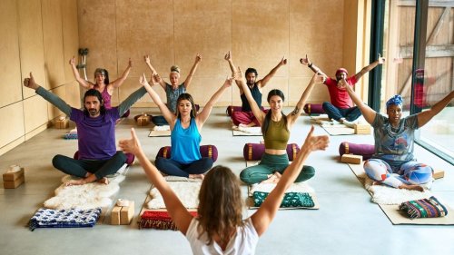 Yoga : principe et origine, types, bienfaits, postures...