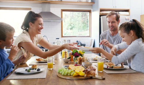 Petit-déj : 5 aliments à bannir pour être rassasié toute la matinée, voici quoi manger à la place