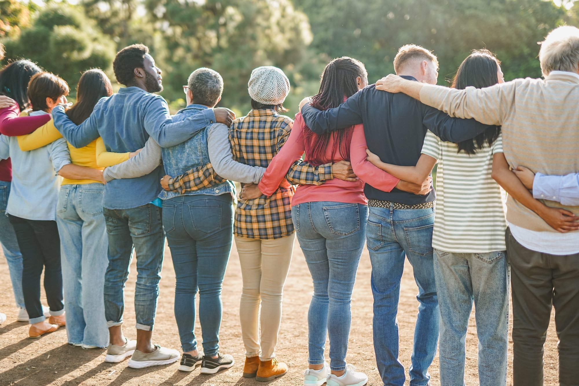 Un chercheur d’Oxford brise un mythe : le secret du bonheur n’est pas ce que vous croyez