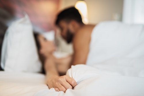 4 surprenantes techniques masculines pour durer plus longtemps au lit !