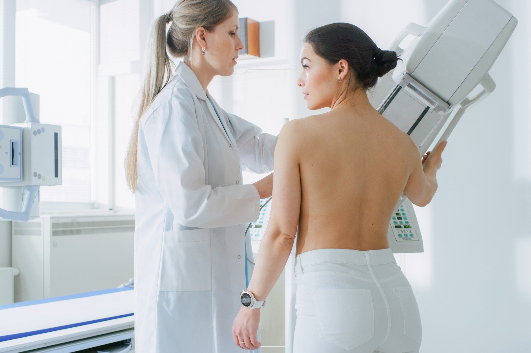 Cancer du sein : pourquoi de moins en moins de femmes se font dépister ?