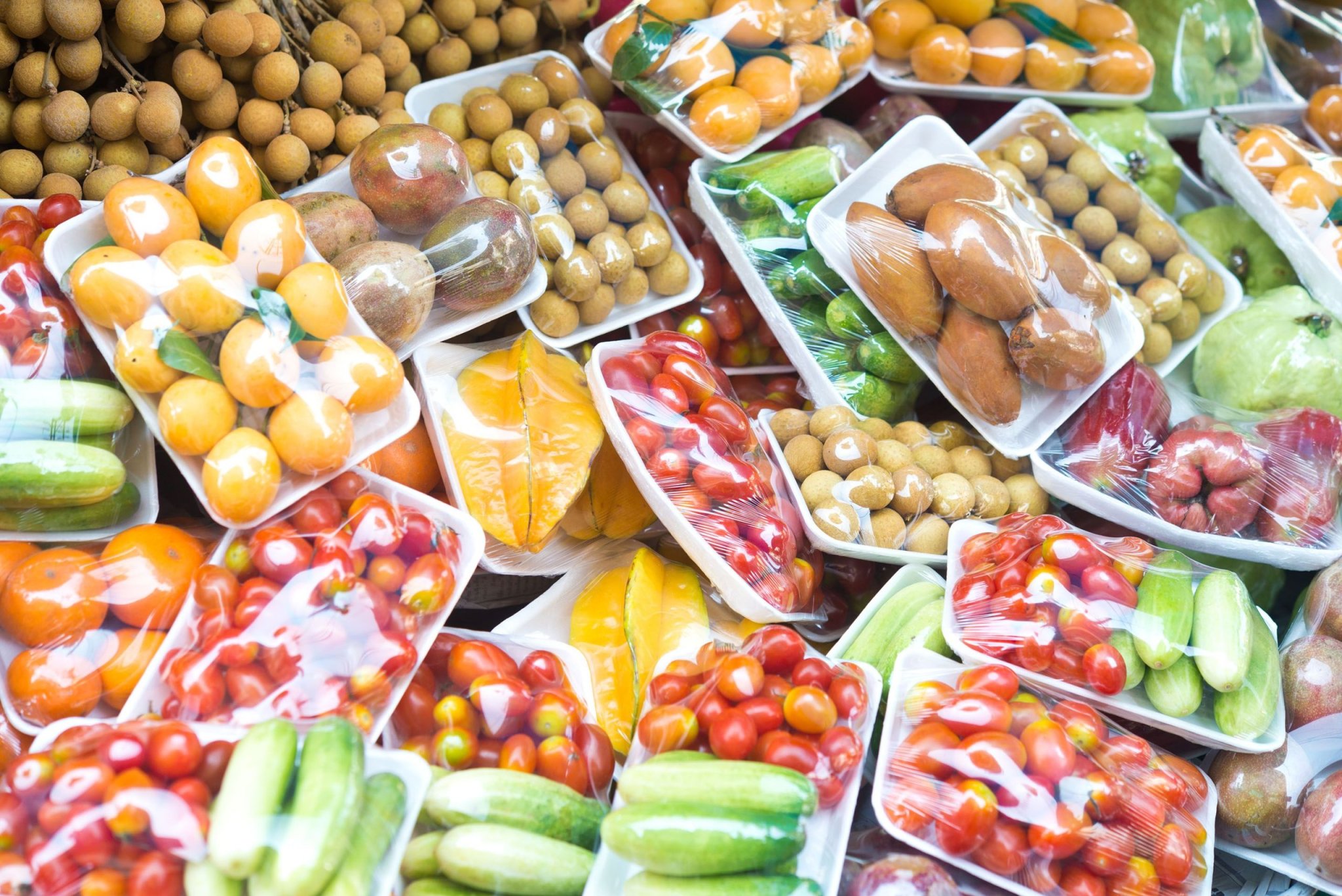 Des résidus de pesticides dangereux dans les fruits et légumes en France