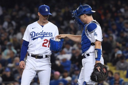 Dodgers Roster News: LA Tenders Contracts to 9 Players